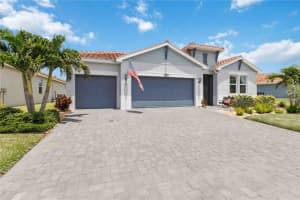 521 Firebush Dr, NOKOMIS