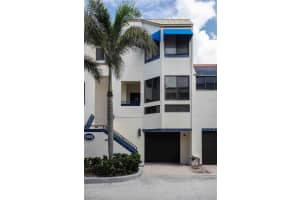1922 Harbourside Dr #1102, LONGBOAT KEY