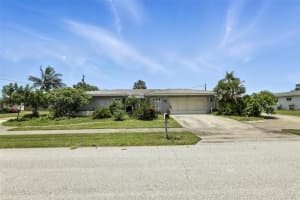 326 Mann Ave Se, PORT CHARLOTTE