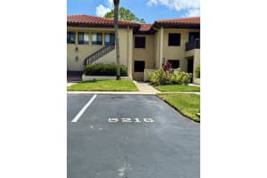 5216 LAKE VILLAGE DRIVE, SARASOTA, FL 34235 - MLS#MFRA4658324