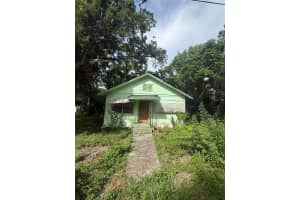 617 N Duss St, NEW SMYRNA BEACH