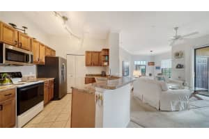 8397 38TH STREET CIRCLE, SARASOTA, FL 34243 - MLS#MFRA4658372