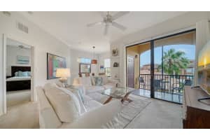 8397 38TH STREET CIRCLE, SARASOTA, FL 34243 - MLS#MFRA4658372