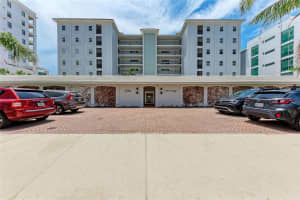 226 Golden Gate Pt #44, SARASOTA