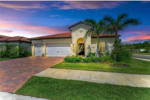 653 MARAVIYA BOULEVARD, NOKOMIS, FL 34275 - MLS#MFRA4658472