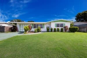 2814 SOUTHERN PARKWAY, BRADENTON, FL 34205 Sold 08/26/25