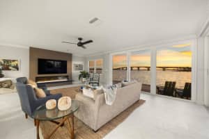 226 GOLDEN GATE POINT, SARASOTA, FL 34236 - MLS#MFRA4658540