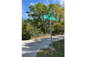 BRAZILNUT AVE, SARASOTA, FL 34234 Sold 09/12/25