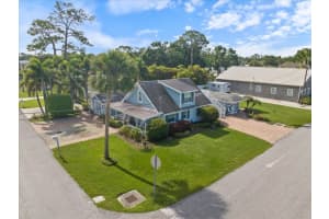 3504 Estrada St, SARASOTA