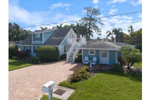 3504 ESTRADA STREET, SARASOTA, FL 34239 - MLS#MFRA4658554