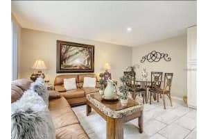 1006 LONGFELLOW COURT, SARASOTA, FL 34243 - MLS#MFRA4658556