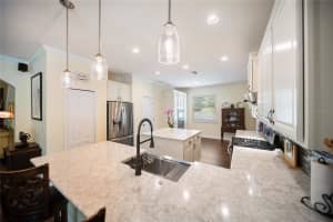 5726 AARON COURT, SARASOTA, FL 34232 - MLS#MFRA4658566