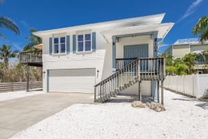 104 77TH STREET, HOLMES BEACH, FL 34217 - MLS#MFRA4658579