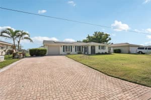 2271 SANDLEWOOD DRIVE, VENICE, FL 34293 Sold 10/08/25