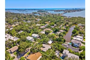 1735 SHORELAND DRIVE, SARASOTA, FL 34239 - MLS#MFRA4658662