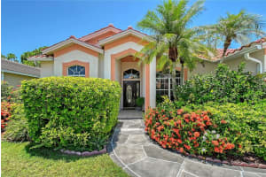 8924 HUNTINGTON POINTE DRIVE, SARASOTA, FL 34238 Sold 11/19/25