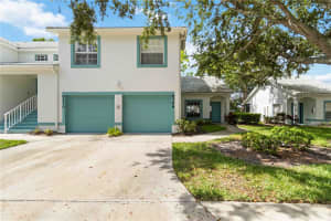 6568 FAIRWAY GARDENS DRIVE, BRADENTON, FL 34203 - MLS#MFRA4658804
