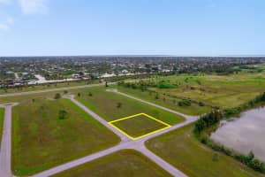 20 CHINABERRY WAY, PLACIDA, FL 33946 - MLS#MFRA4658821