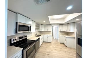 868 DARWIN ROAD, VENICE, FL 34293 - MLS#MFRA4658866