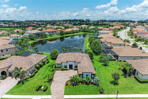 5655 CLOVERLEAF RUN, LAKEWOOD RANCH, FL 34211 - MLS#MFRA4658882