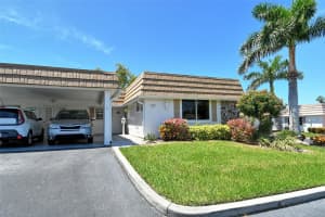 2308 WATERBLUFF PLACE, SARASOTA, FL 34231 - MLS#MFRA4658883