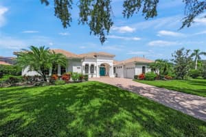 3548 Founders Club Dr, SARASOTA