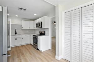 140 LINCOLN CIRCLE, ST PETERSBURG, FL 33703 - MLS#MFRA4658923