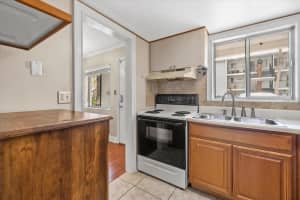 2047 CANAL DRIVE, BRADENTON, FL 34207 - MLS#MFRA4658927