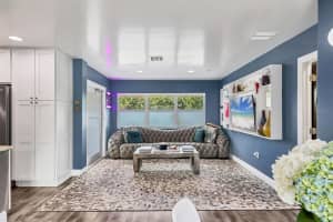 2154 BOUGAINVILLEA STREET, SARASOTA, FL 34239 - MLS#MFRA4658933