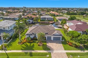 609 CRESCENT STREET, MARCO ISLAND, FL 34145 - MLS#MFRA4658963