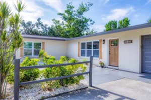2426 CALAMONGA LANE, SARASOTA, FL 34239 - MLS#MFRA4658973