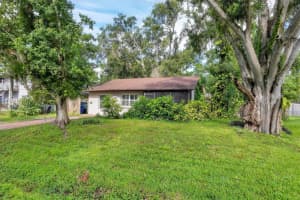 610 ALBRITTON AVENUE, SARASOTA, FL 34232 Sold 08/29/25