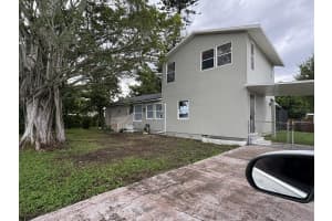 611 54TH AVE DRIVE, BRADENTON, FL 34208 - MLS#MFRA4658991