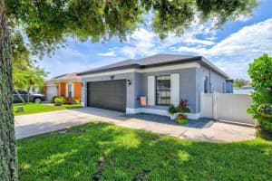 2419 29TH AVENUE, PALMETTO, FL 34221 - MLS#MFRA4658997