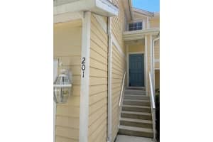 6412 ROSEFINCH COURT, LAKEWOOD RANCH, FL 34202 - MLS#MFRA4659017