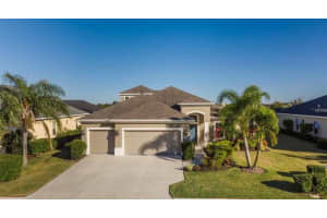 12051 Forest Park Cir, BRADENTON