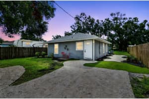 3611 19th St E, BRADENTON