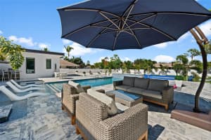 1899 VAMO WAY, SARASOTA, FL 34231 - MLS#MFRA4659122