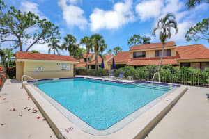 5310 HUNTINGWOOD COURT, SARASOTA, FL 34235 - MLS#MFRA4659156