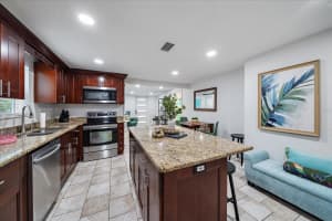 2054 ROSELAWN STREET, SARASOTA, FL 34231 - MLS#MFRA4659165