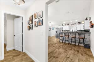 3564 65TH AVENUE CIRCLE, SARASOTA, FL 34243 - MLS#MFRA4659171