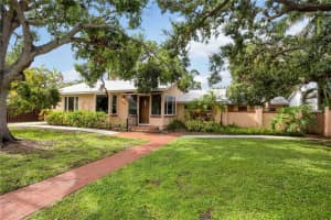1926 MORRIS STREET, SARASOTA, FL 34239 Sold 08/29/25