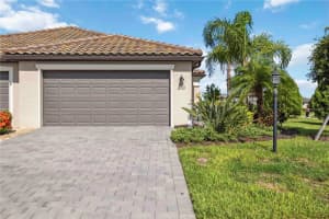 16119 Sunny Day Dr, BRADENTON