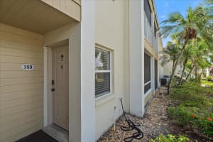425 CERROMAR TERRACE, VENICE, FL 34293 - MLS#MFRA4659236