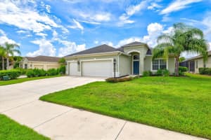 12046 FOREST PARK CIRCLE, BRADENTON, FL 34211 - MLS#MFRA4659247