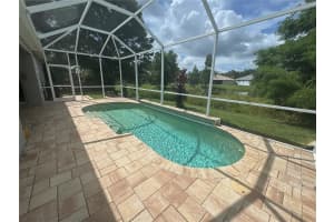 7114 46TH AVENUE CIRCLE, BRADENTON, FL 34203 Sold 08/04/25