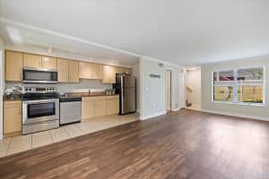 960 HIGHLAND STREET, SARASOTA, FL 34234 - MLS#MFRA4659363