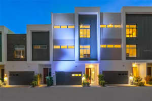 219 Cosmopolitan Ct, SARASOTA