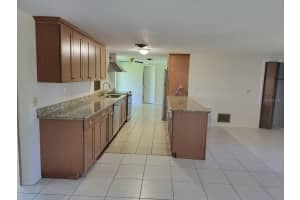 612 PORPOISE ROAD, VENICE, FL 34293 - MLS#MFRA4659420