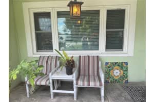 1825 PAR PLACE, SARASOTA, FL 34240 - MLS#MFRA4659448